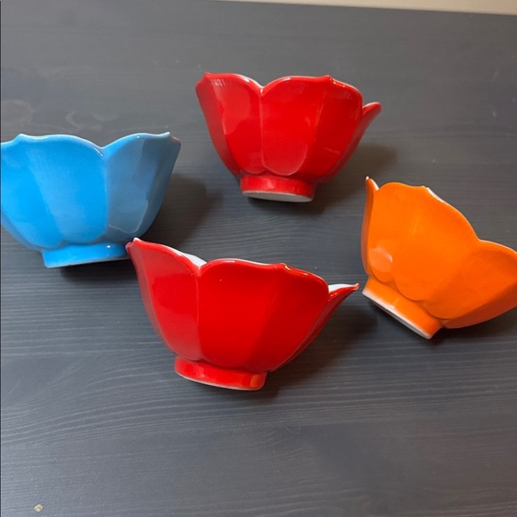 4 Vintage Lotus Flower Porcelain Rice/Dessert/Berry Bowl EUC red, blue & orange - Picture 3 of 4